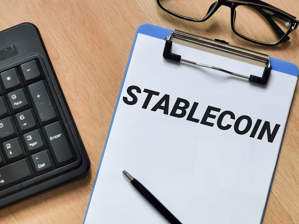 SEC Scrutinizes PayPal’s Stablecoin, Questioning Crypto Security Definitions